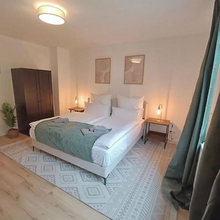 Bright And Central With 2 Beds Incl Workspace Lejlighed Bochum Eksteriør billede