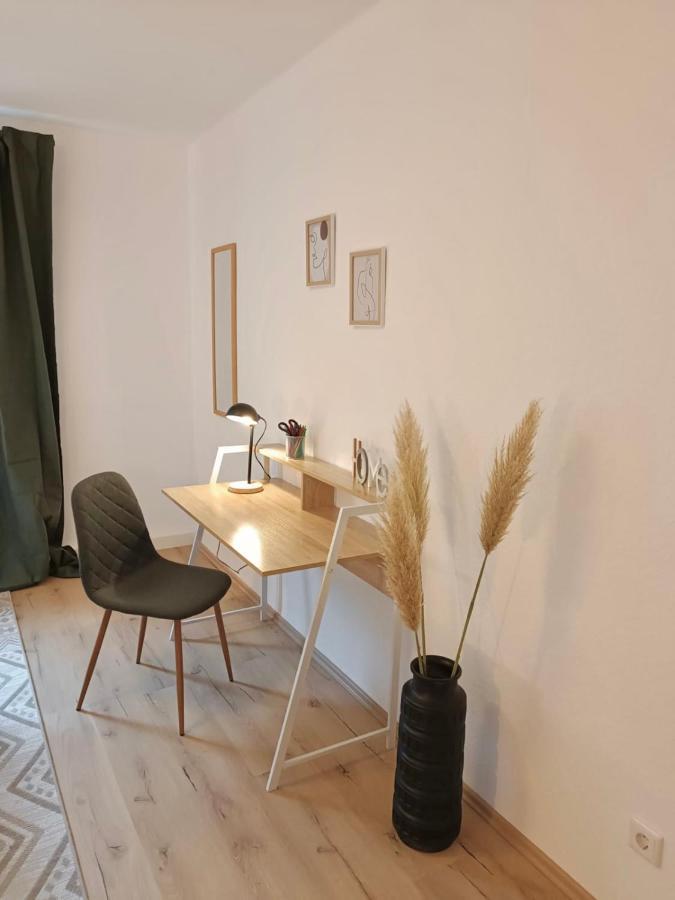 Bright And Central With 2 Beds Incl Workspace Lejlighed Bochum Eksteriør billede